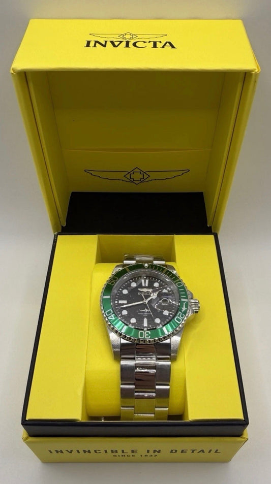 Invicta Pro Diver (50825) - 42mm Men’s Watch