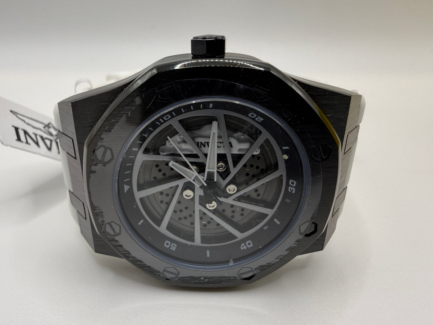 Invicta Speedway Rim (69492) - 42mm Men's Watch