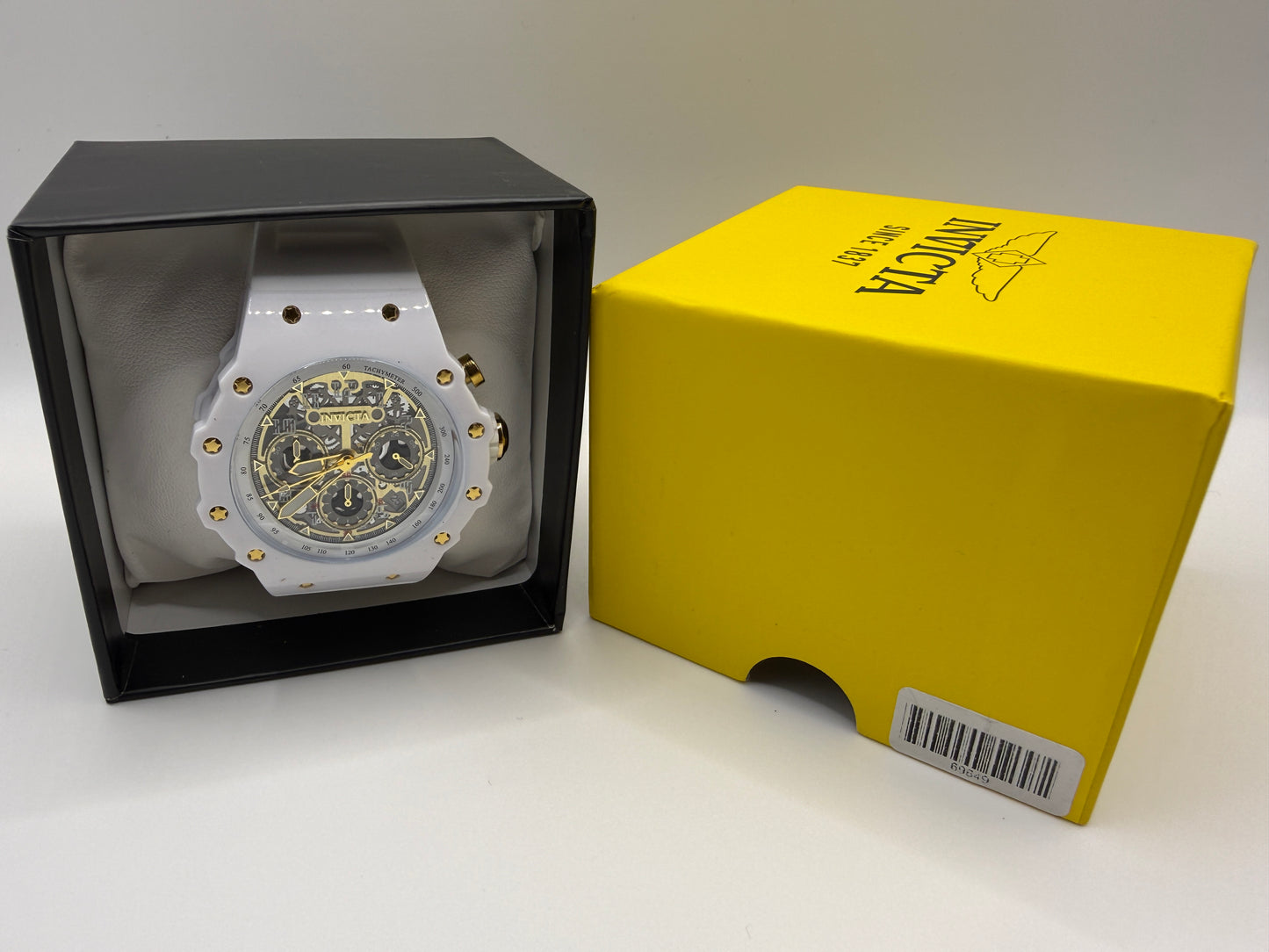 Invicta Racing Vaulthan Men's 44mm Watch